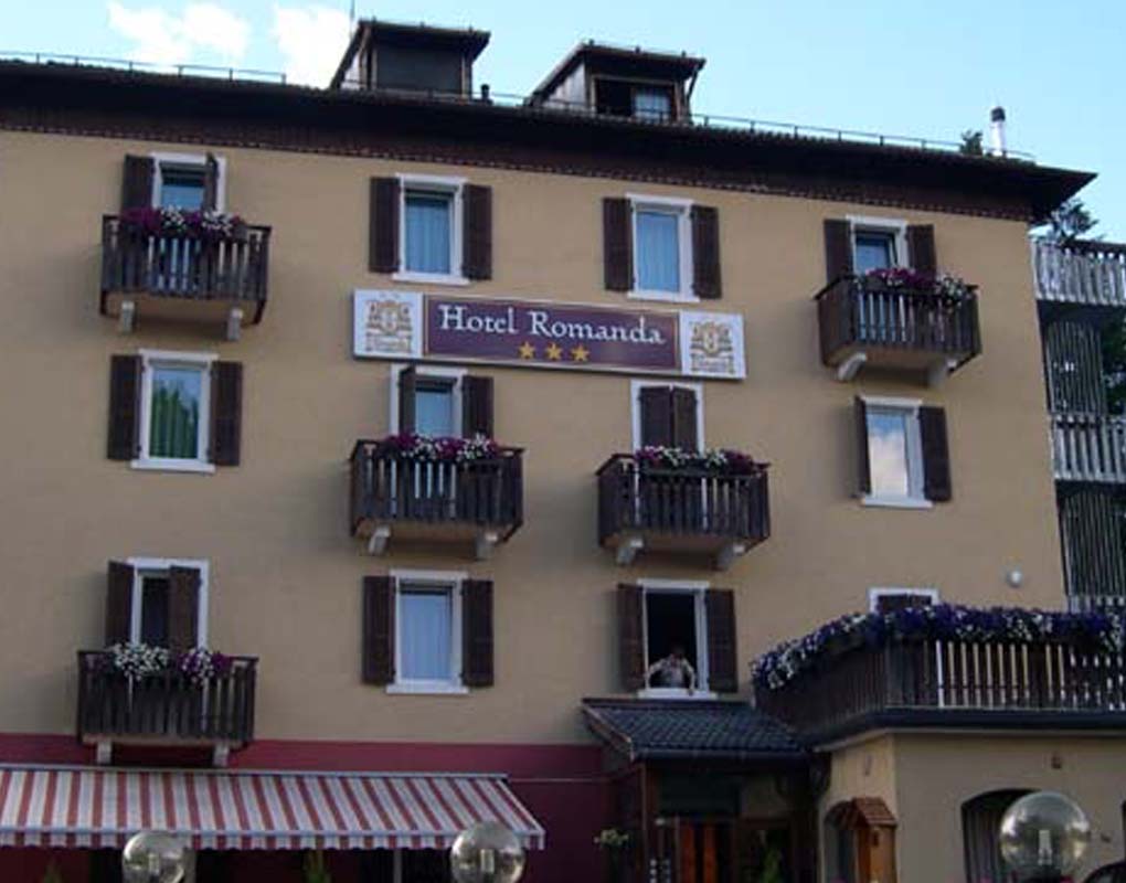Hotel Romanda